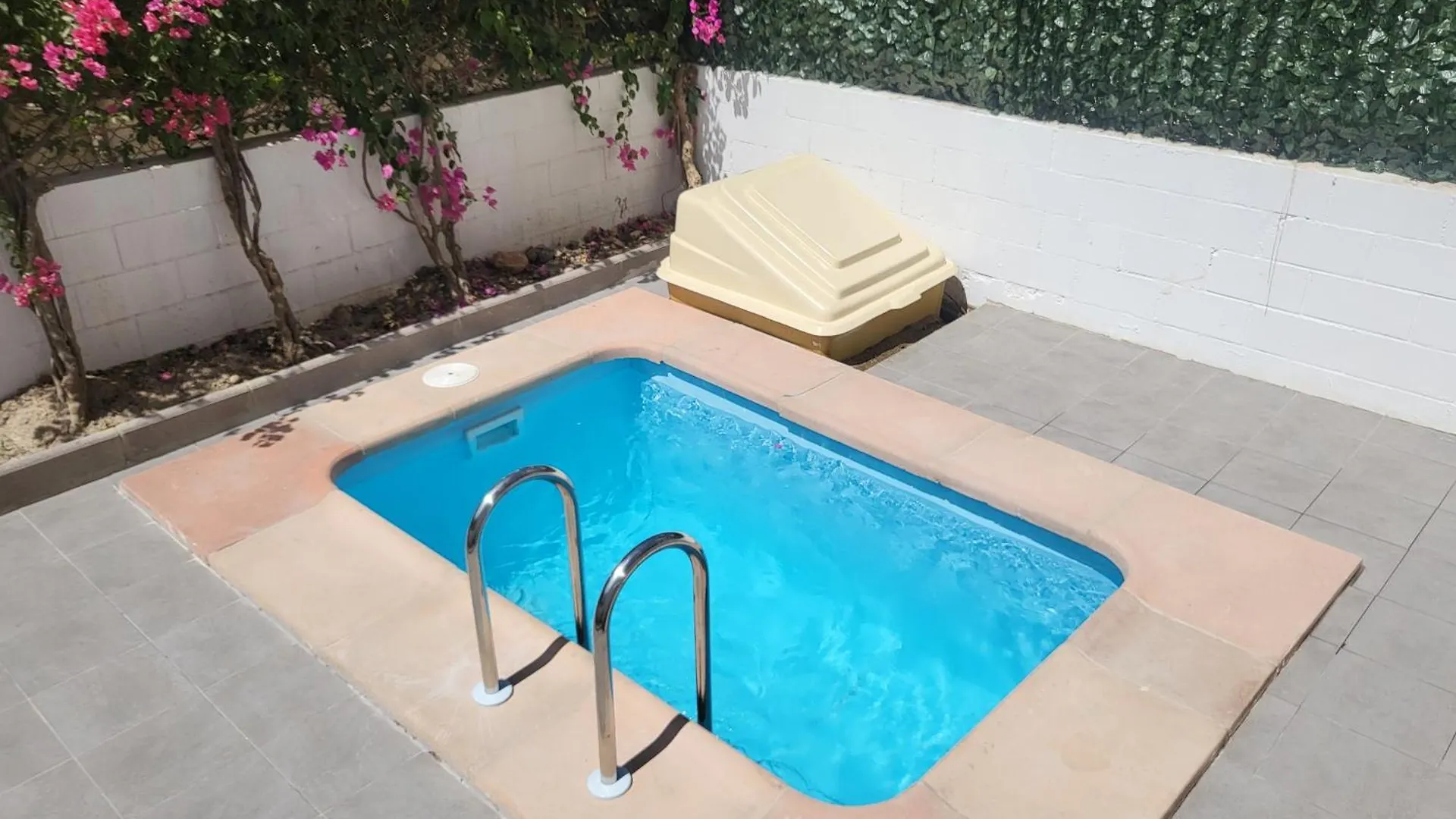 Bajo Calido Con Patio Y Piscina Privada! Lejlighed Vera